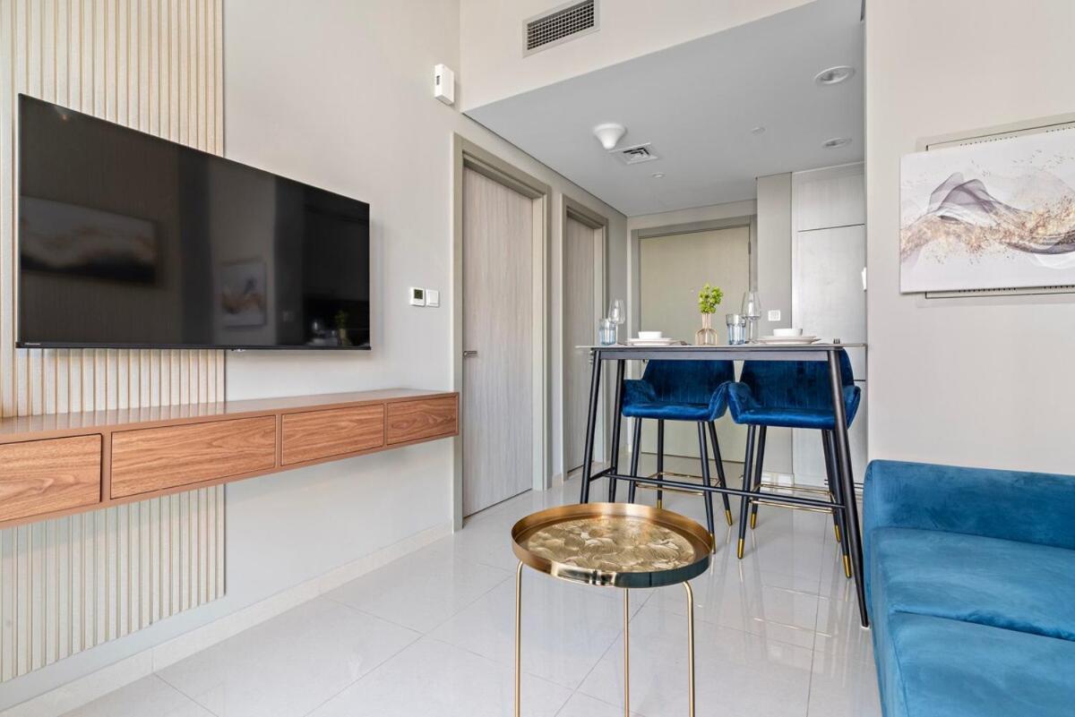 First Class 1br Contemporary Comfort