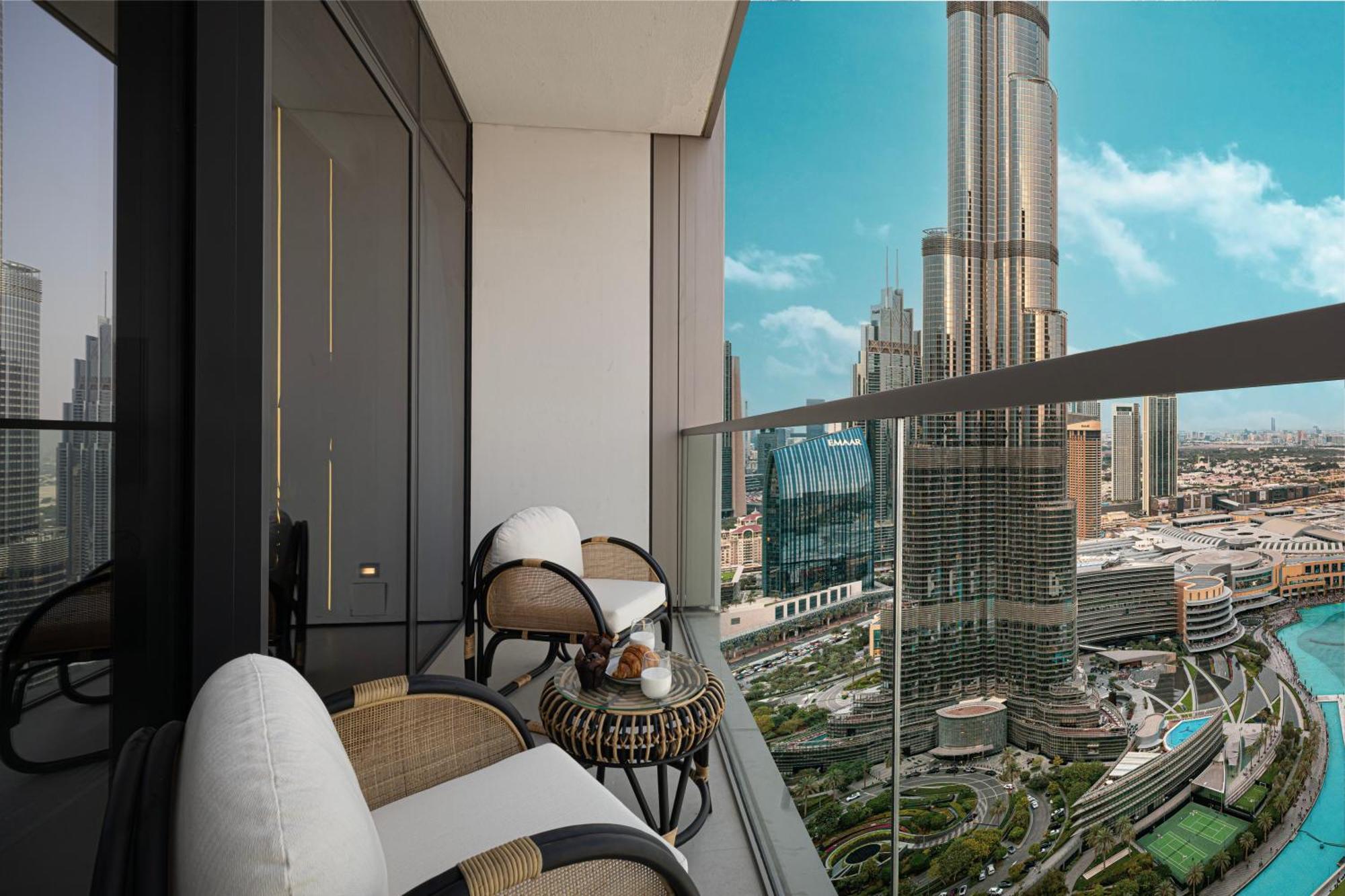 Apartment Skyhigh Luxury 2br Burj View Walk Mall Dubai