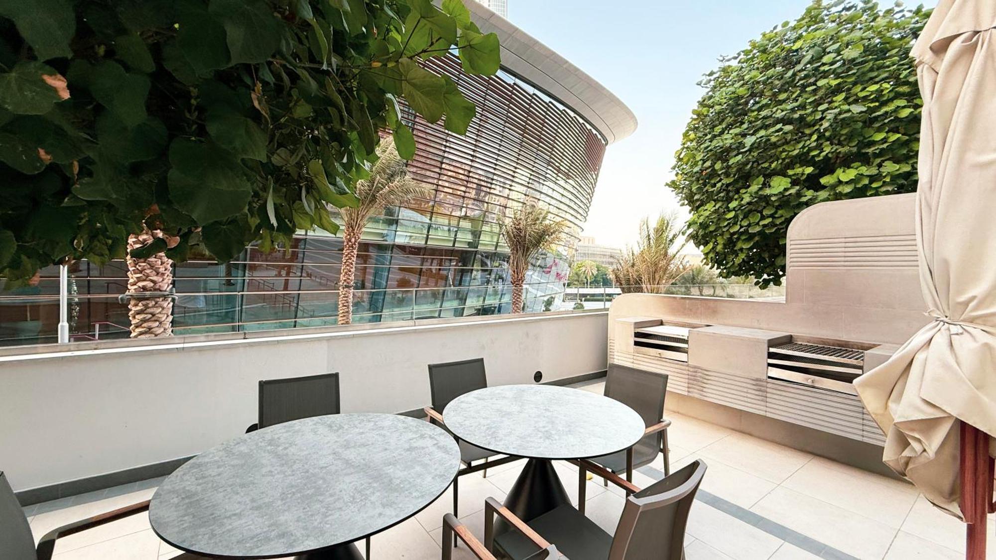 Skyhigh Luxury 2br Burj View Walk Mall * Dubai