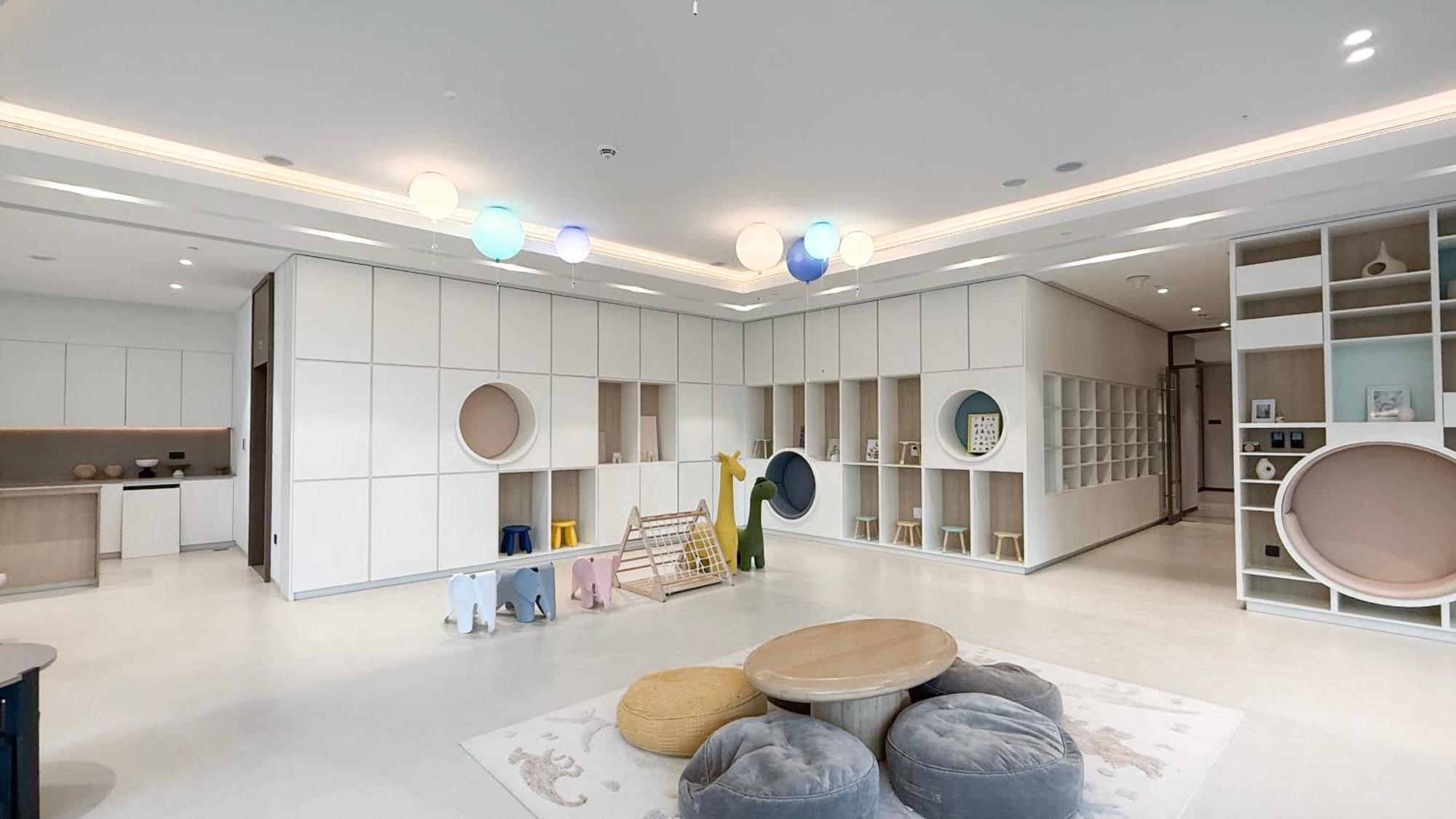 Skyhigh Luxury 2br Burj View Walk Mall *