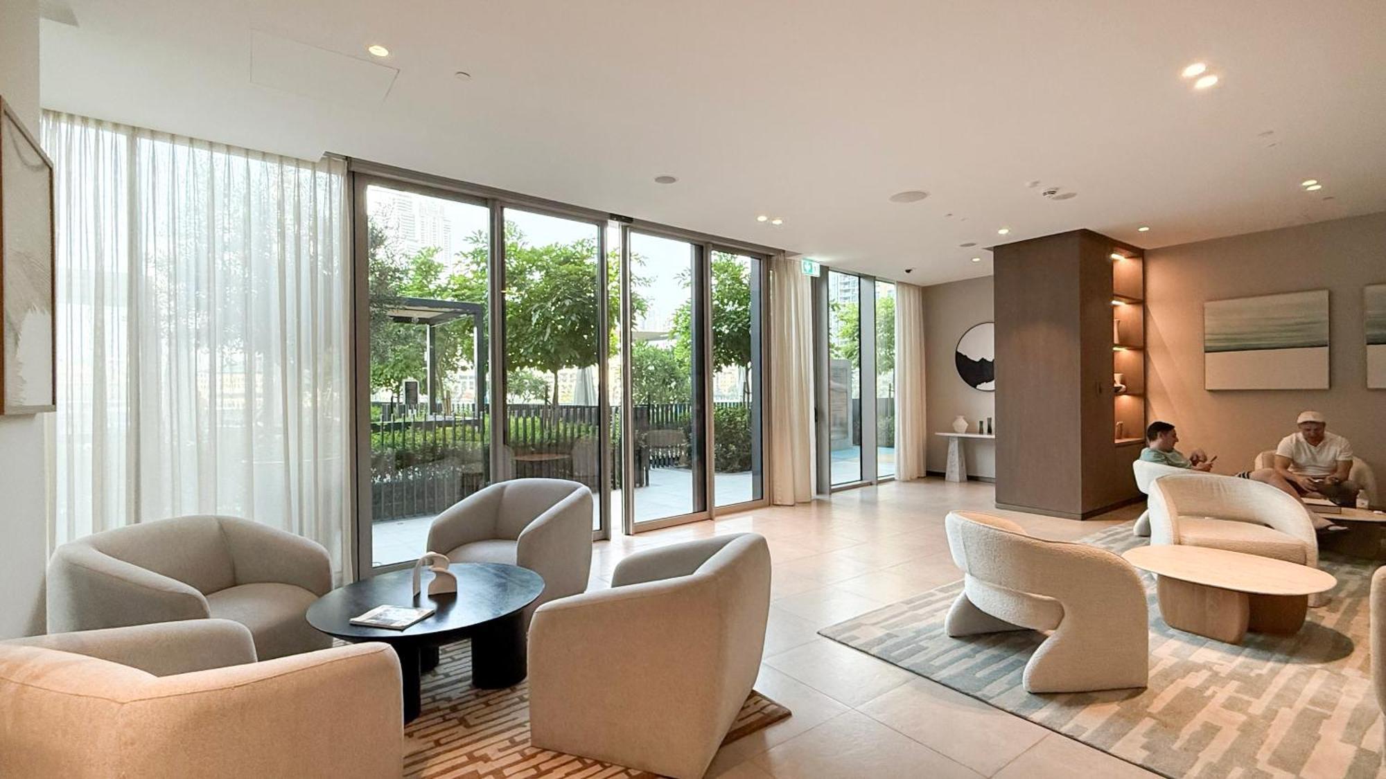 Skyhigh Luxury 2br Burj View Walk Mall Dubai