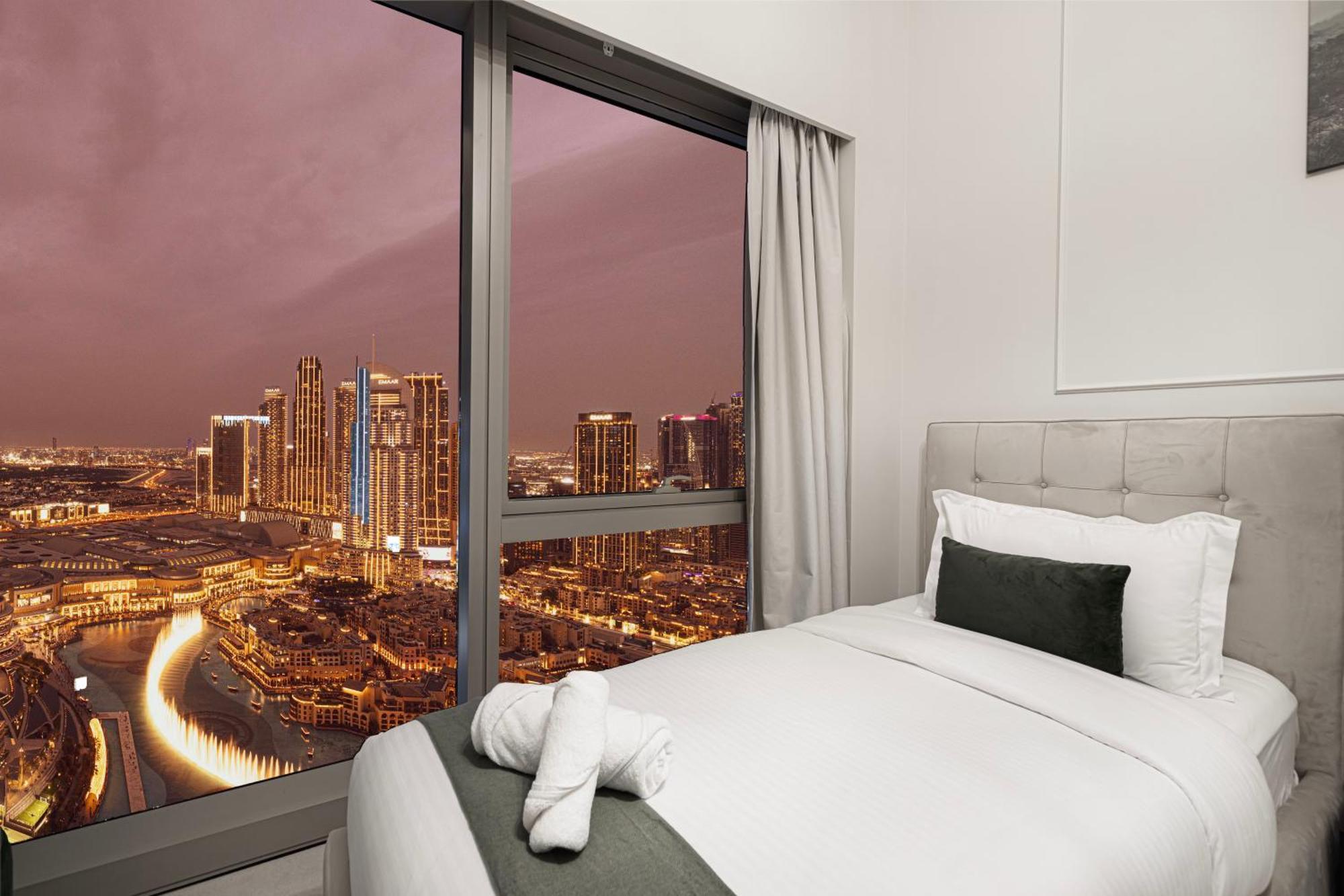 Apartment Skyhigh Luxury 2br Burj View Walk Mall *