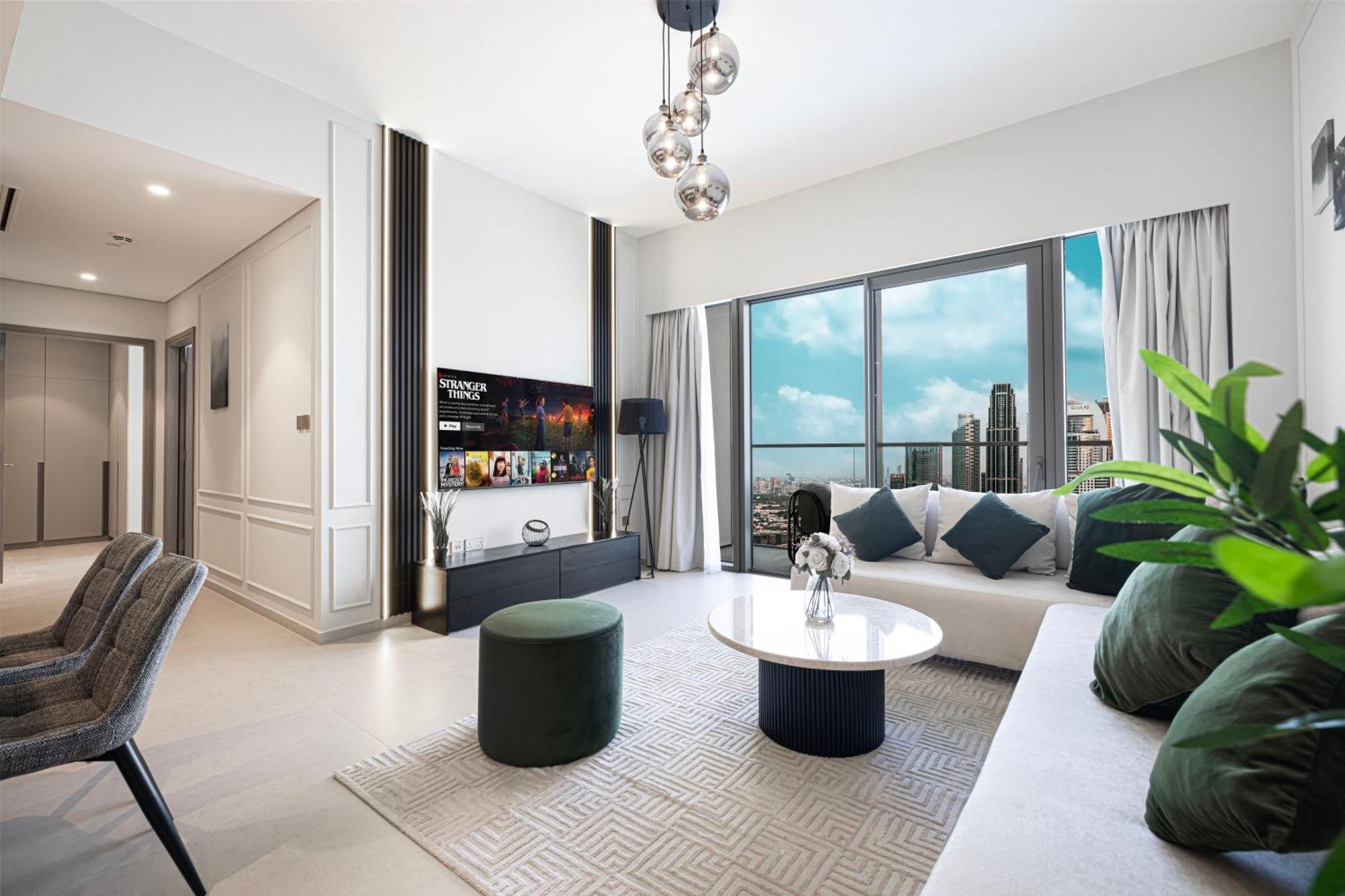 Skyhigh Luxury 2br Burj View Walk Mall Apartment Dubai