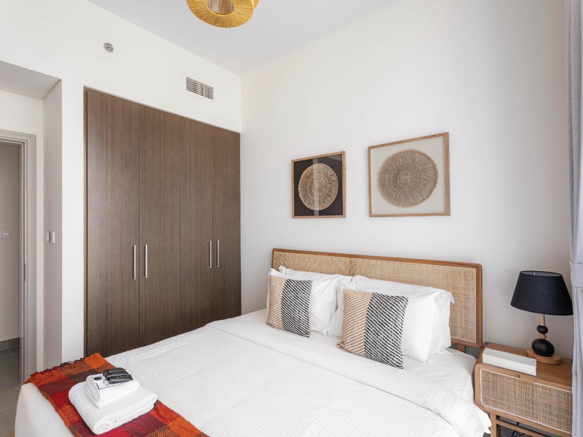 Elegant 2br In Forte, Downtown- 32