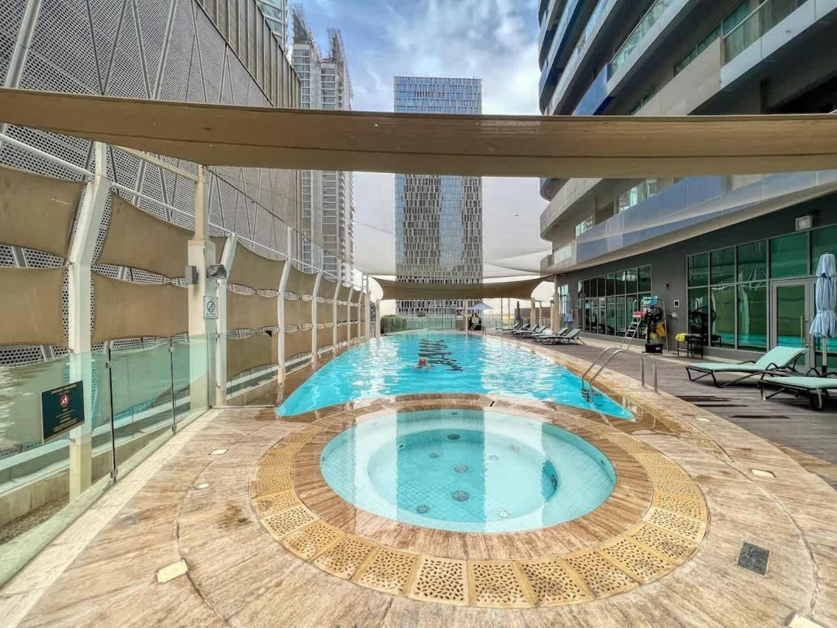 Apartment Luxurious 2bdr In Downtown-2mins From Mall *