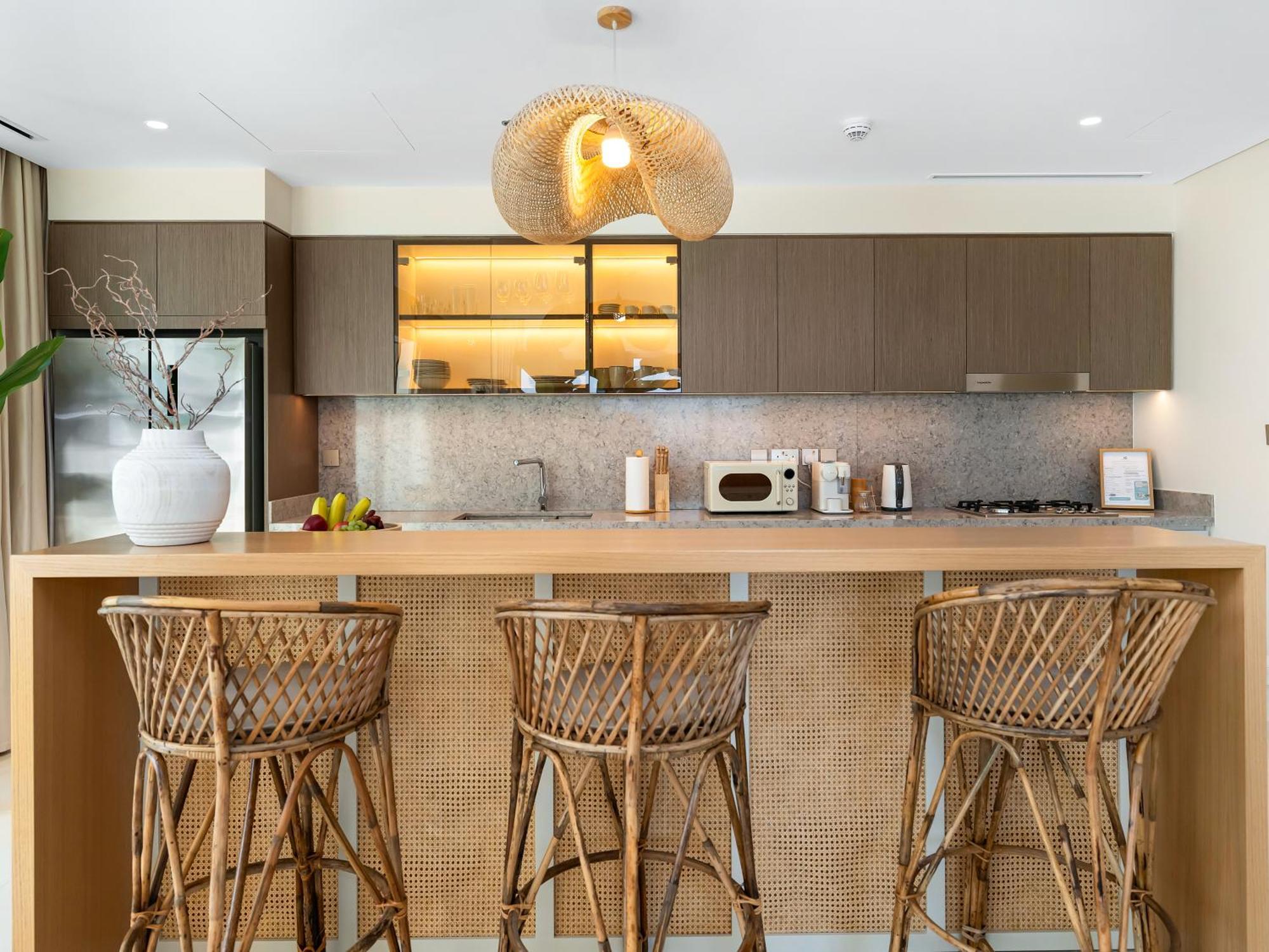 Luxury Spacious 2 Bedroom Private And Views Apartment