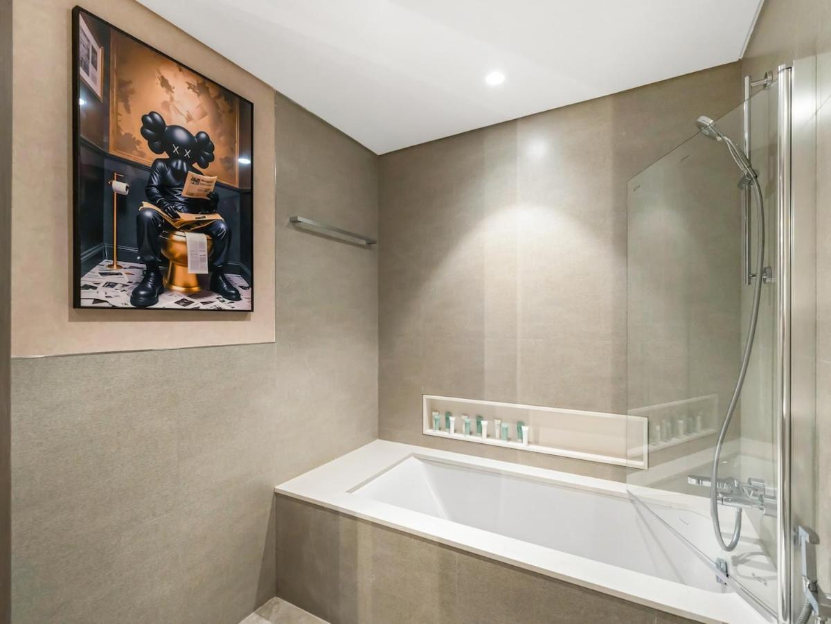 51st Floor Sea And Skyline Views Luxe 1br