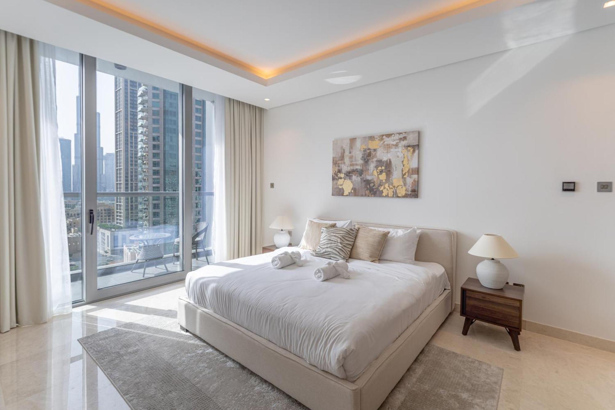Luxury Burj & Fountain View Retreat Dubai