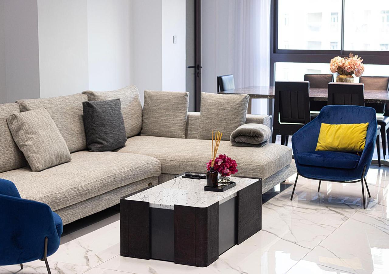 Palm Jumeirah Paradise- Luxury,unveiled Apartment *