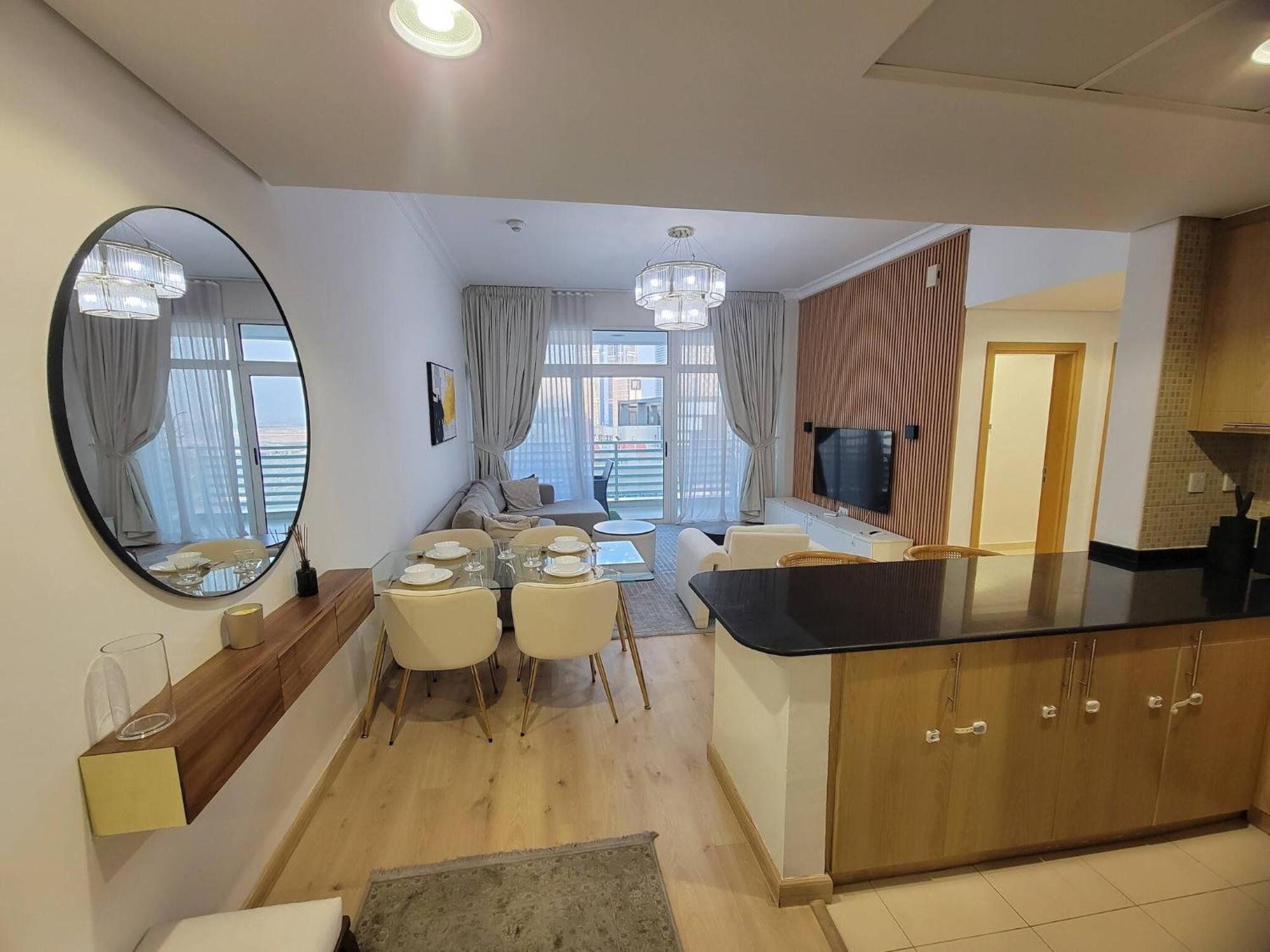 Spacious 2br Canal Vibes Business Bay Apartment Dubai