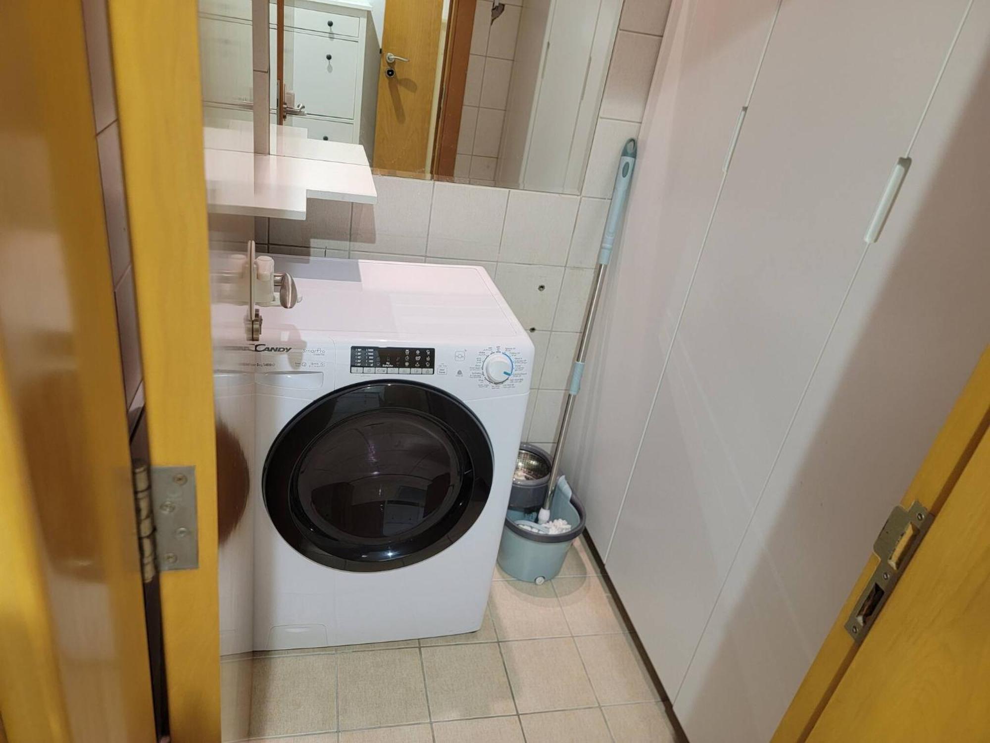 Spacious 2br Canal Vibes Business Bay Apartment Dubai