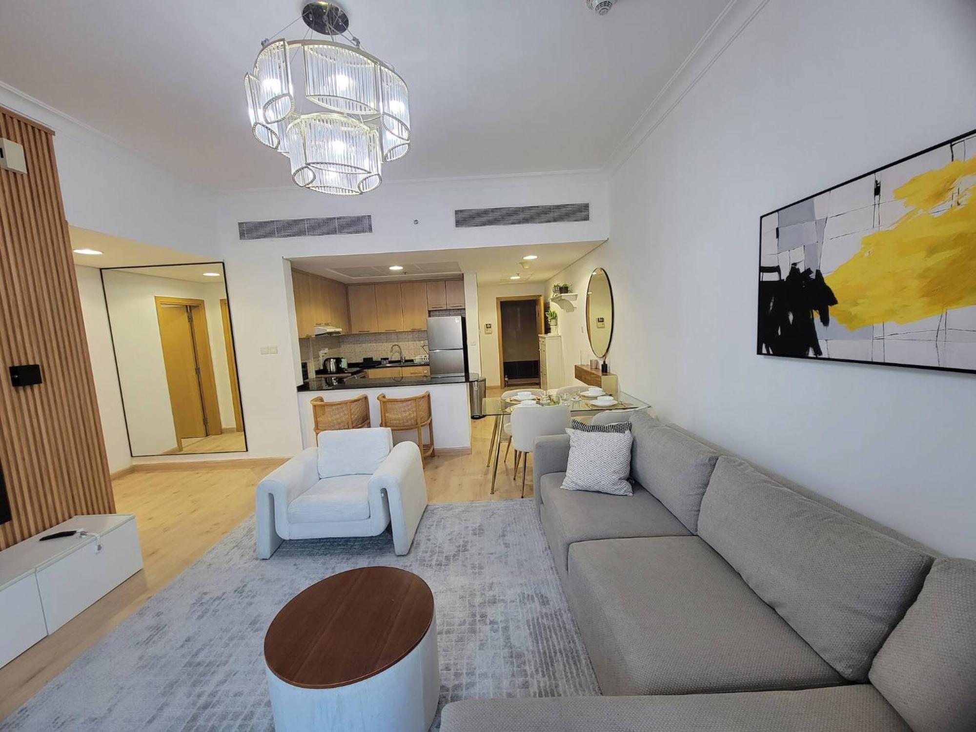Spacious 2br Canal Vibes Business Bay Dubai