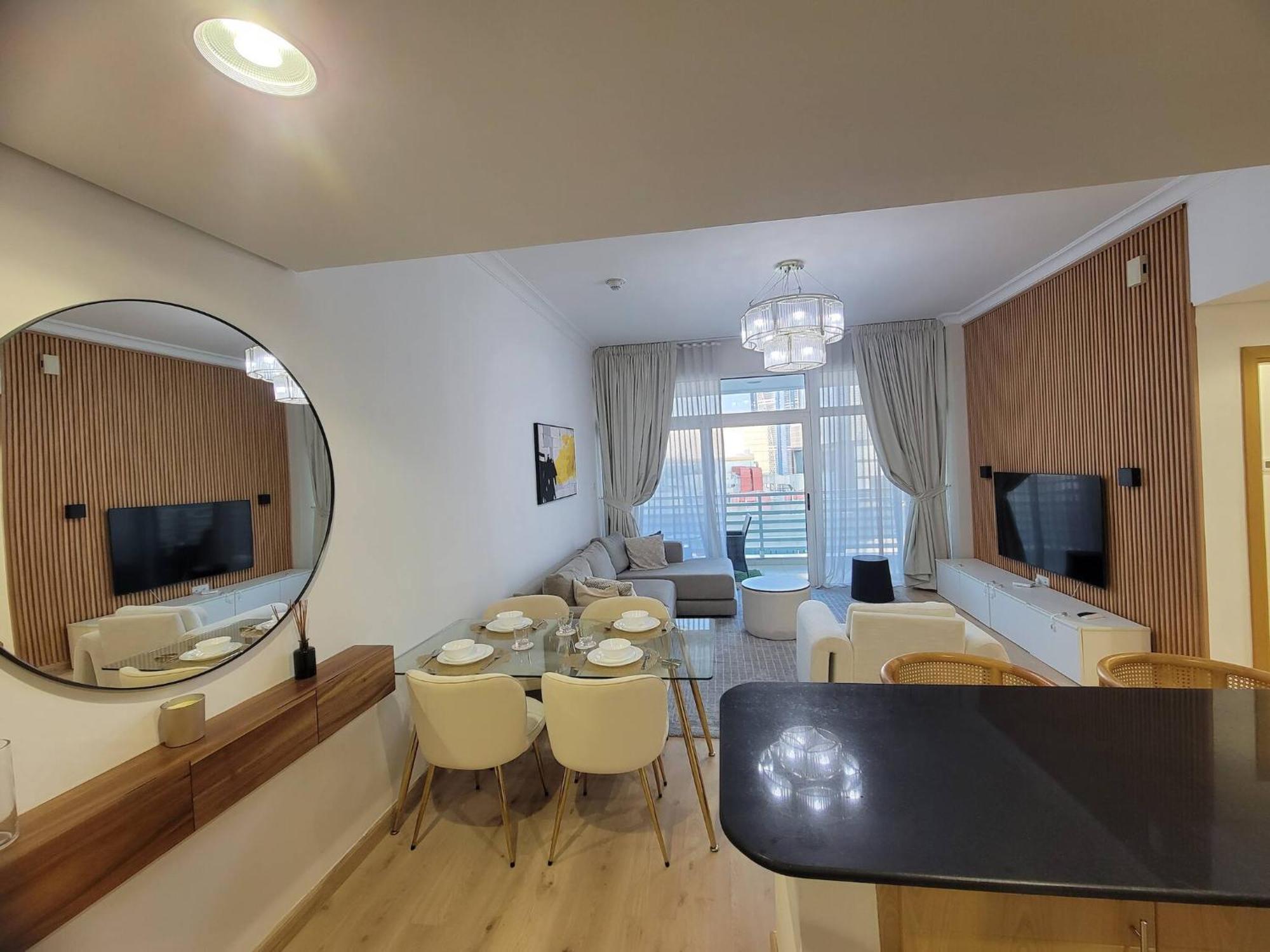Spacious 2br Canal Vibes Business Bay
