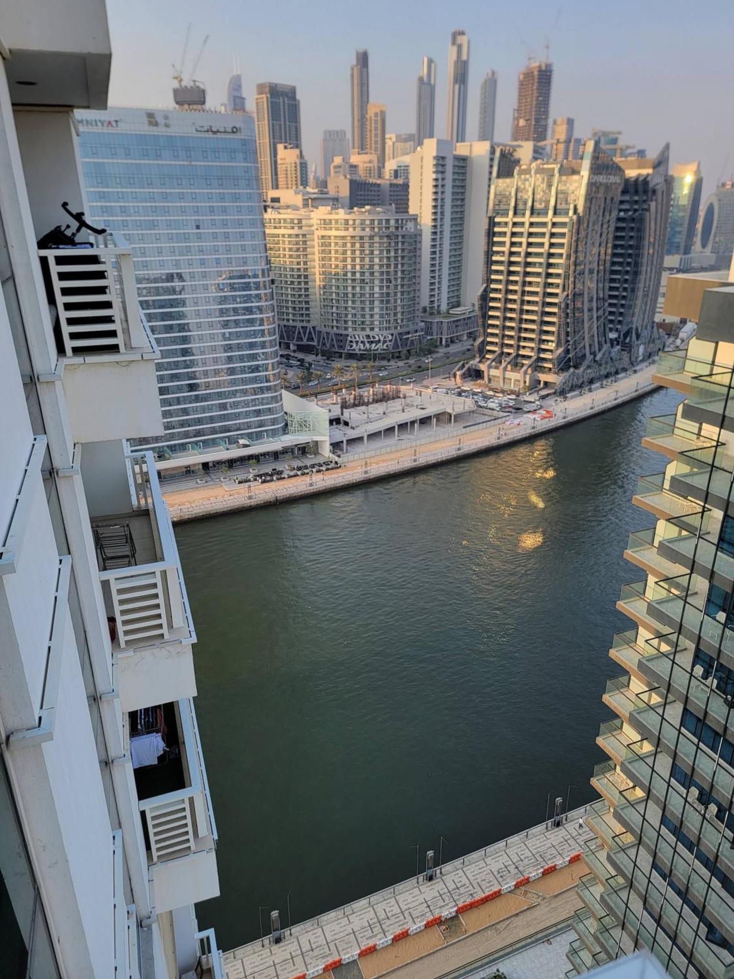 Spacious 2br Canal Vibes Business Bay *