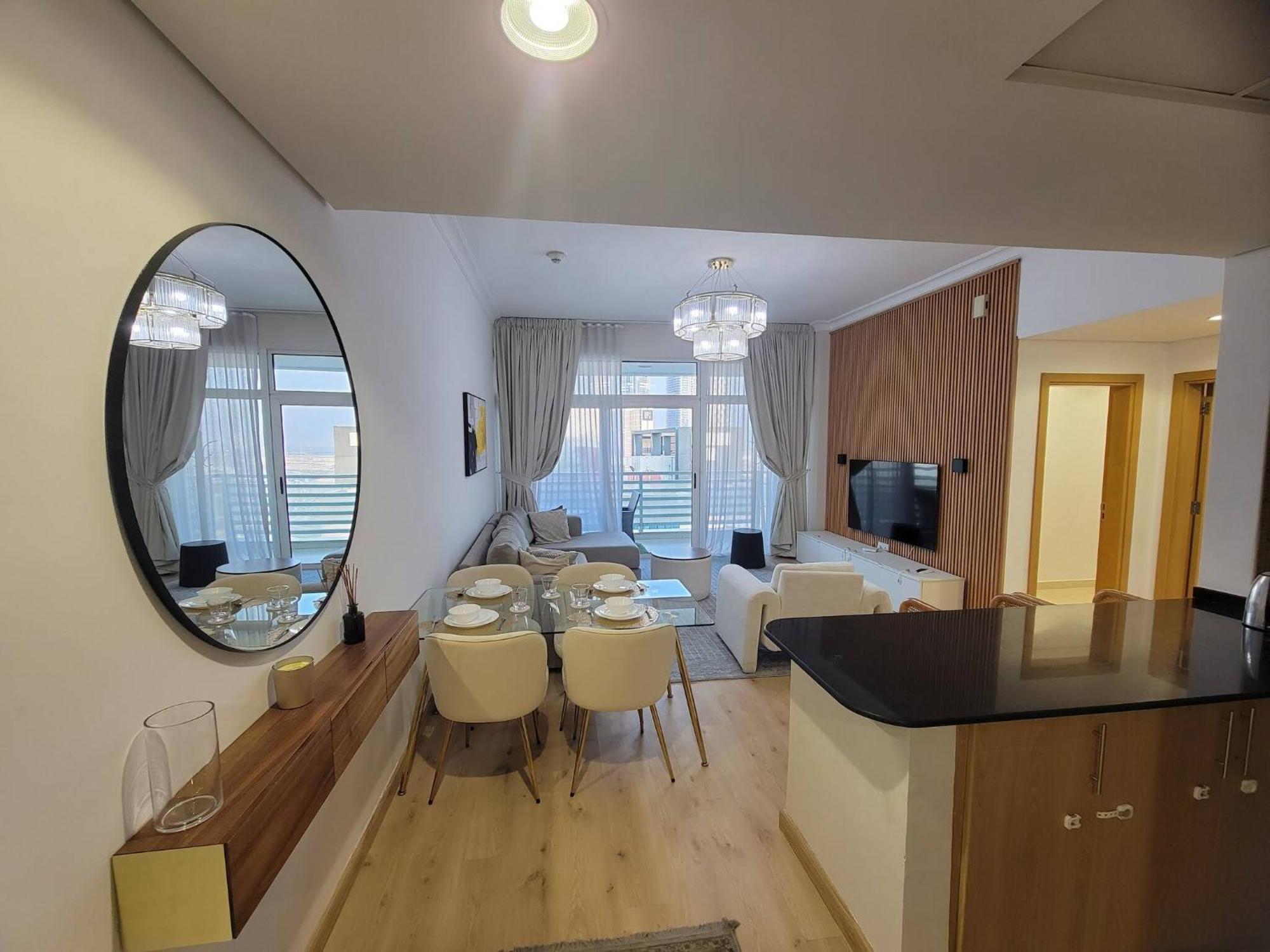 Apartment Spacious 2br Canal Vibes Business Bay