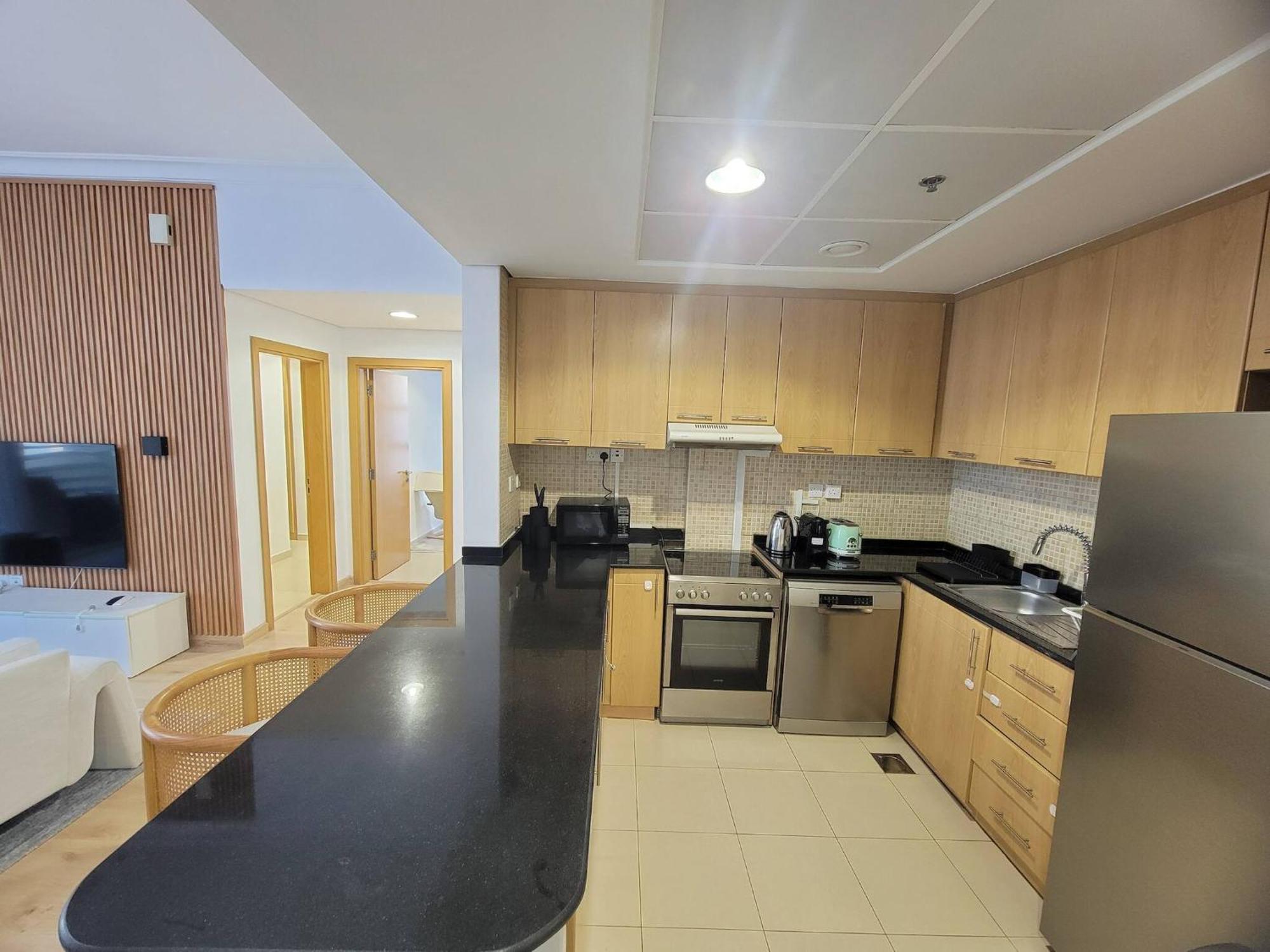 Spacious 2br Canal Vibes Business Bay *