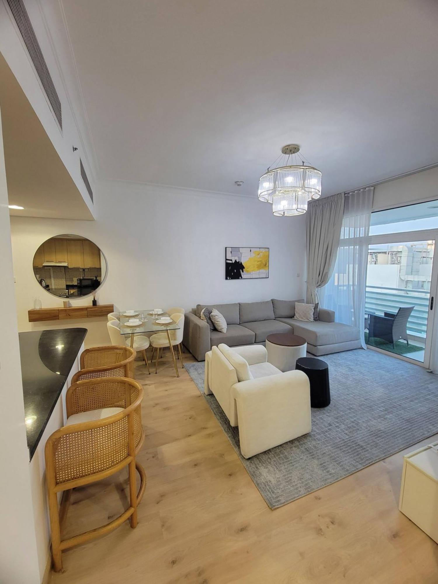 Spacious 2br Canal Vibes Business Bay * Dubai