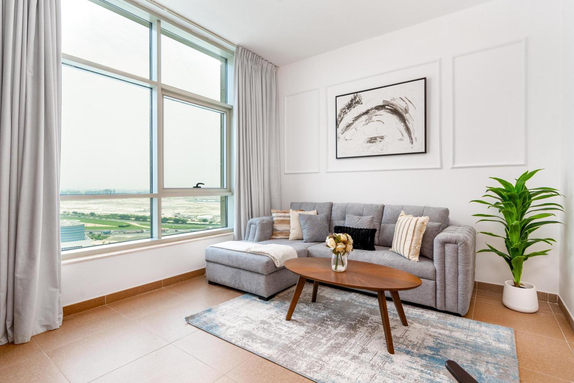 White Sage Newly Renovated 1br Business Bay Hamilton Residency