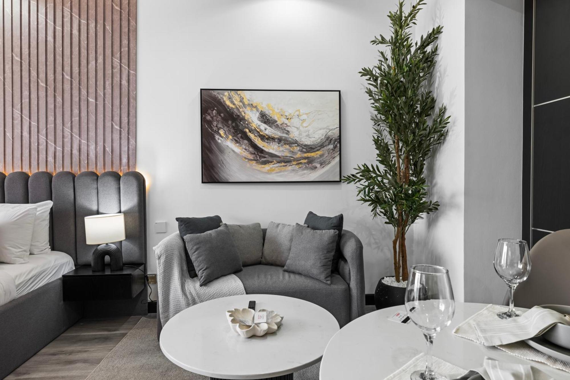 The Address Marina - Lux Living