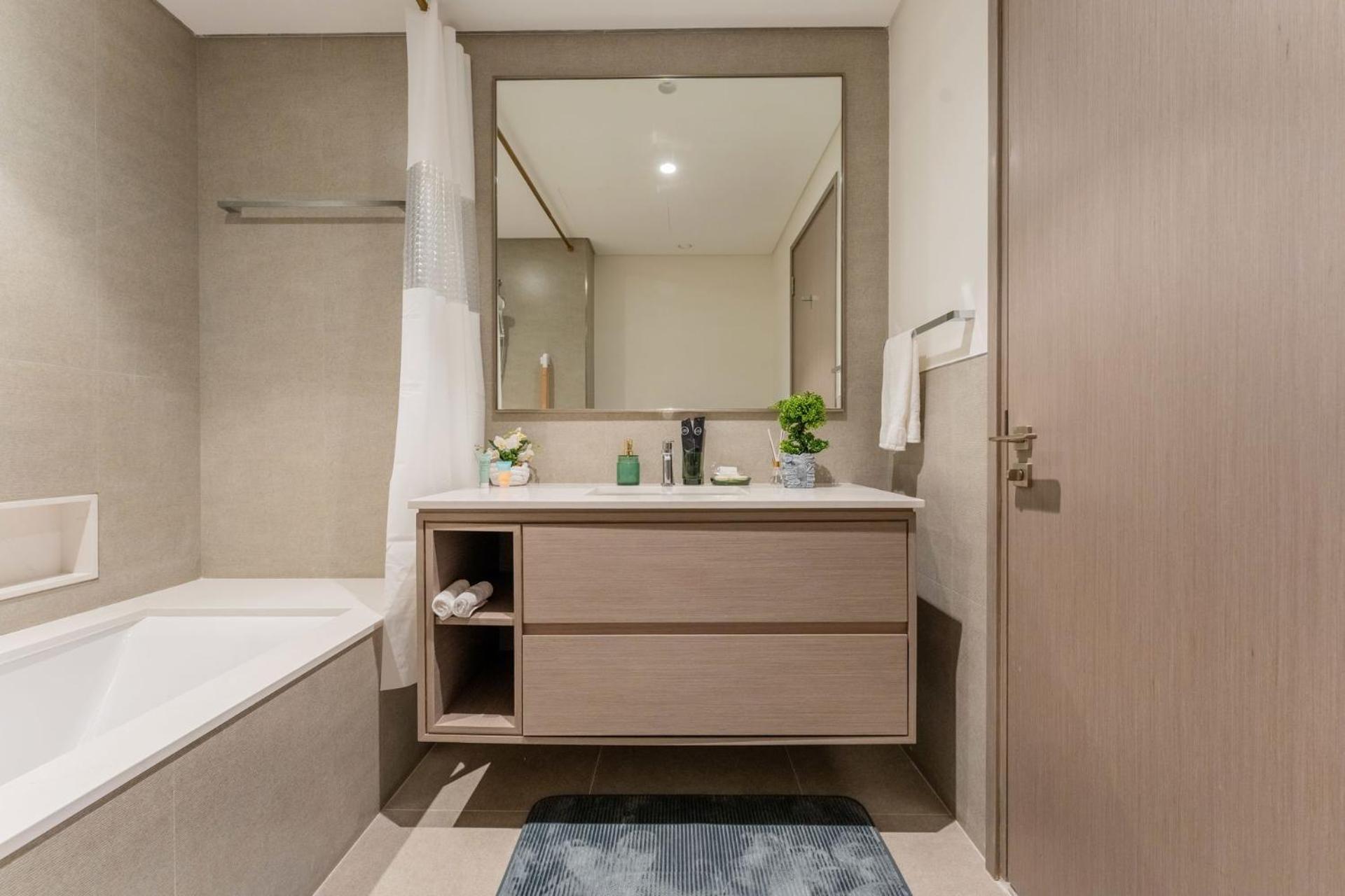 Grande Signature By Hogar Apartment *