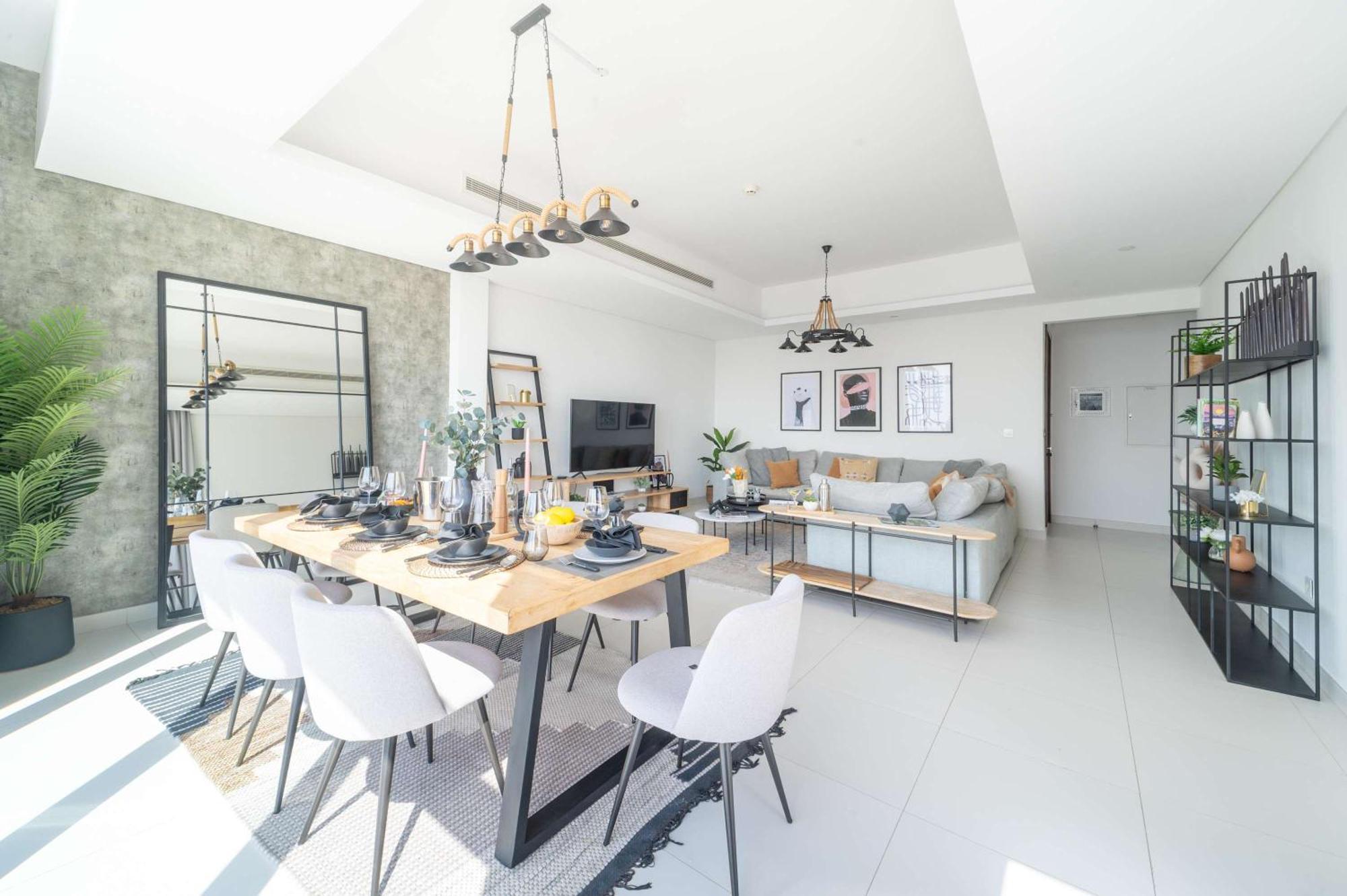Luxurious 1br With Spacious Balcony In Downtown Dubai