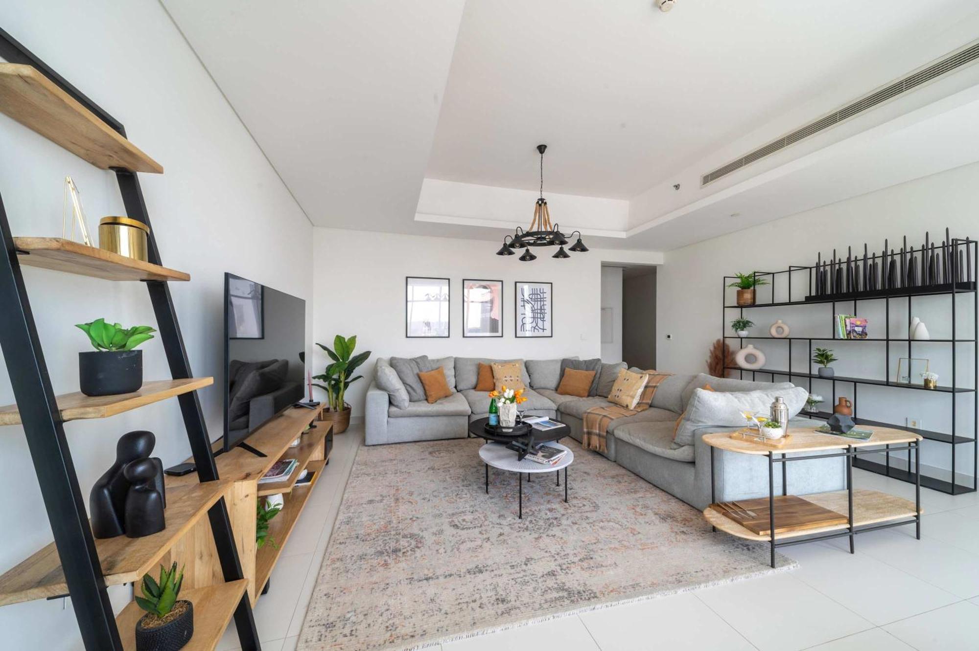 Apartment Luxurious 1br With Spacious Balcony In Downtown Dubai