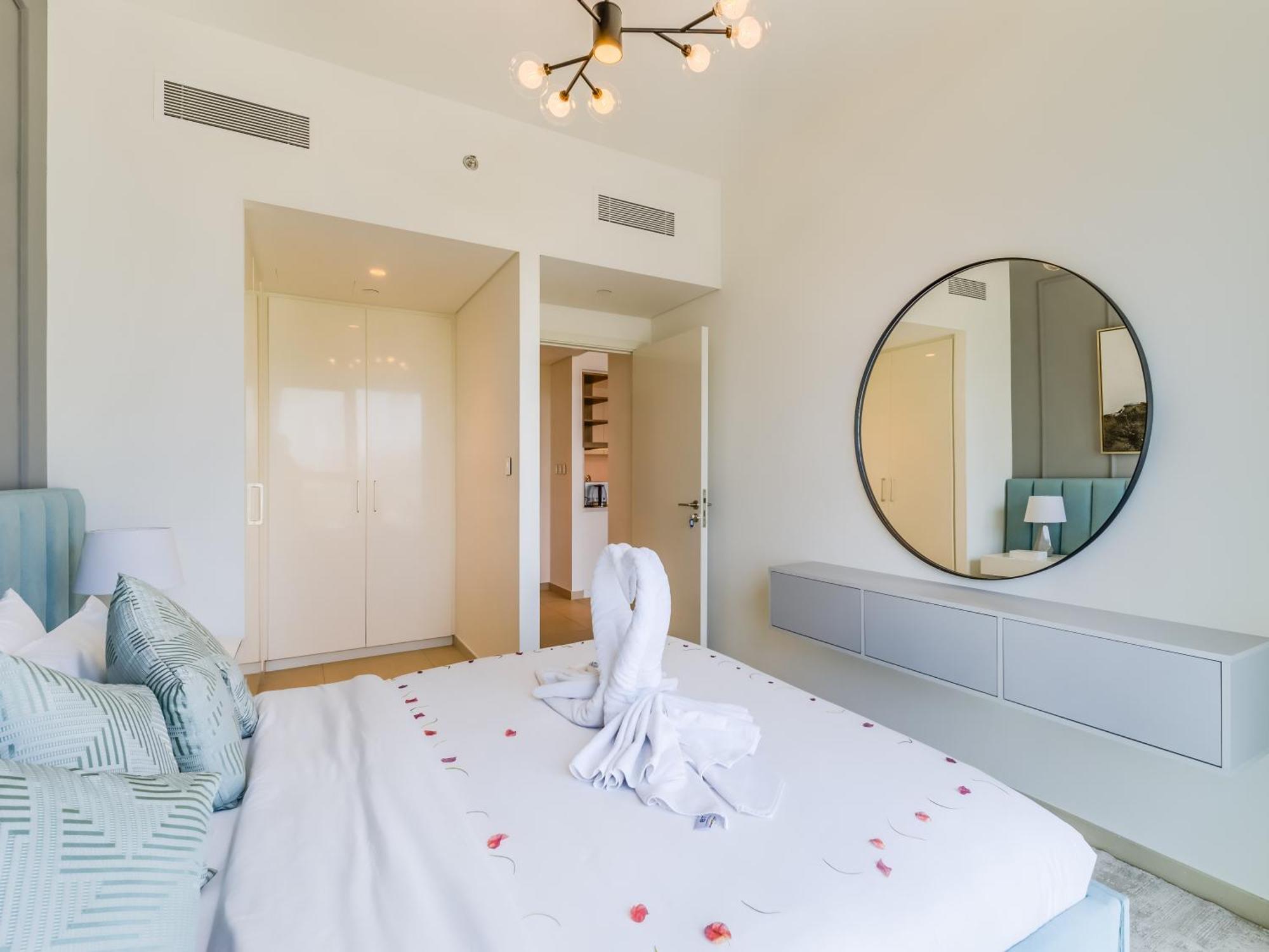 Trps - Downtown Views Ii Tower 2, Downtown - 1br Furnished - Near To Mall Apartment *