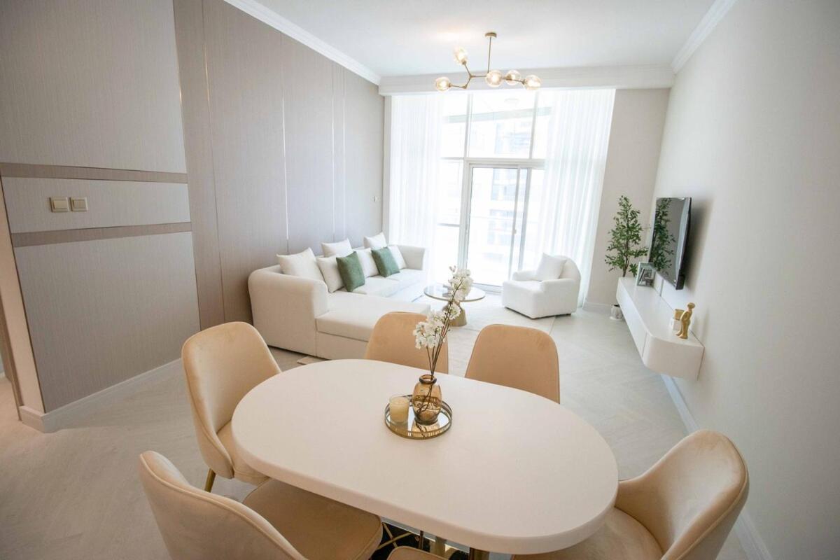 Canal-view One Bedroom Business Bay Dubai