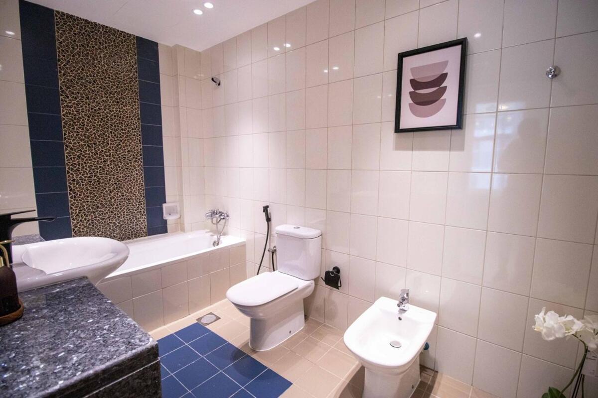 Apartment Canal-view One Bedroom Business Bay Dubai