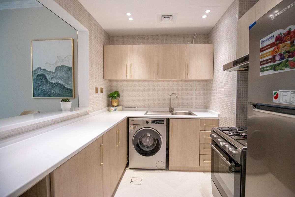 Canal-view One Bedroom Business Bay * Dubai