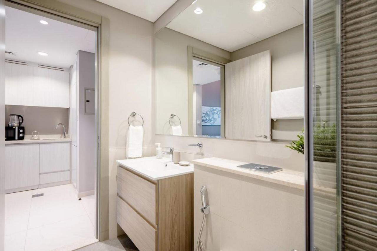 One Bed Mbl Jlt Apartment