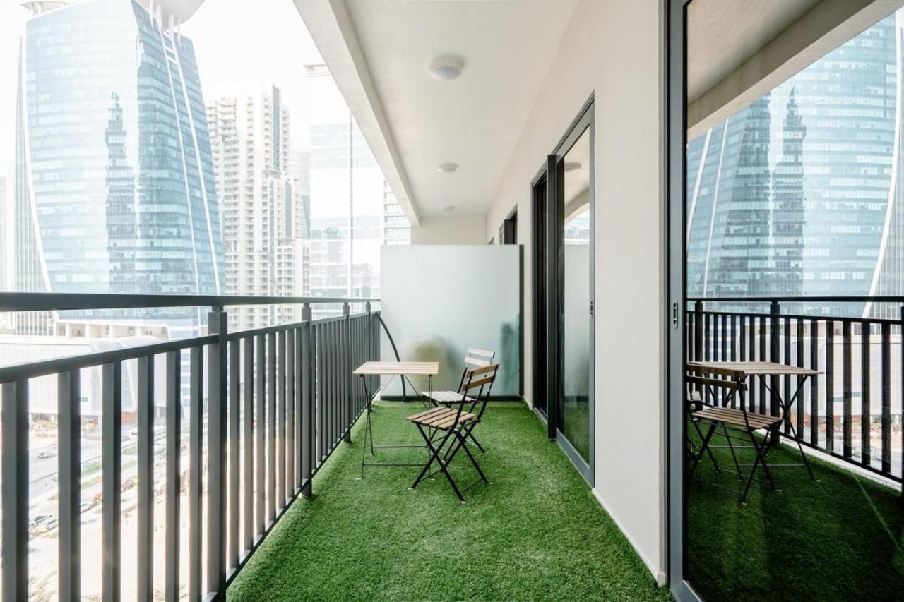 One Bed Mbl Jlt Apartment *