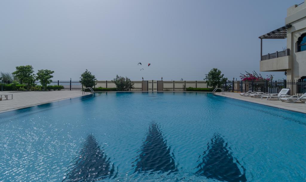 Roda Beach Resort 3*