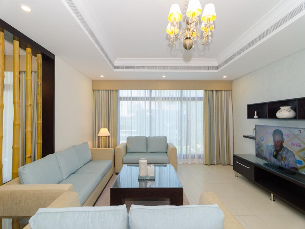 Roda Beach Resort 3*