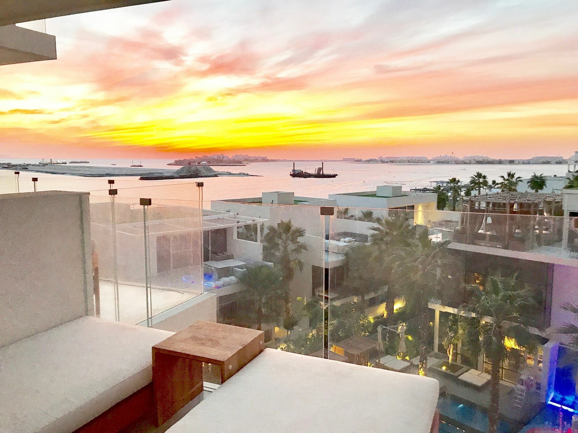 Apartment Evolve - The Five Palm Residences Dubai