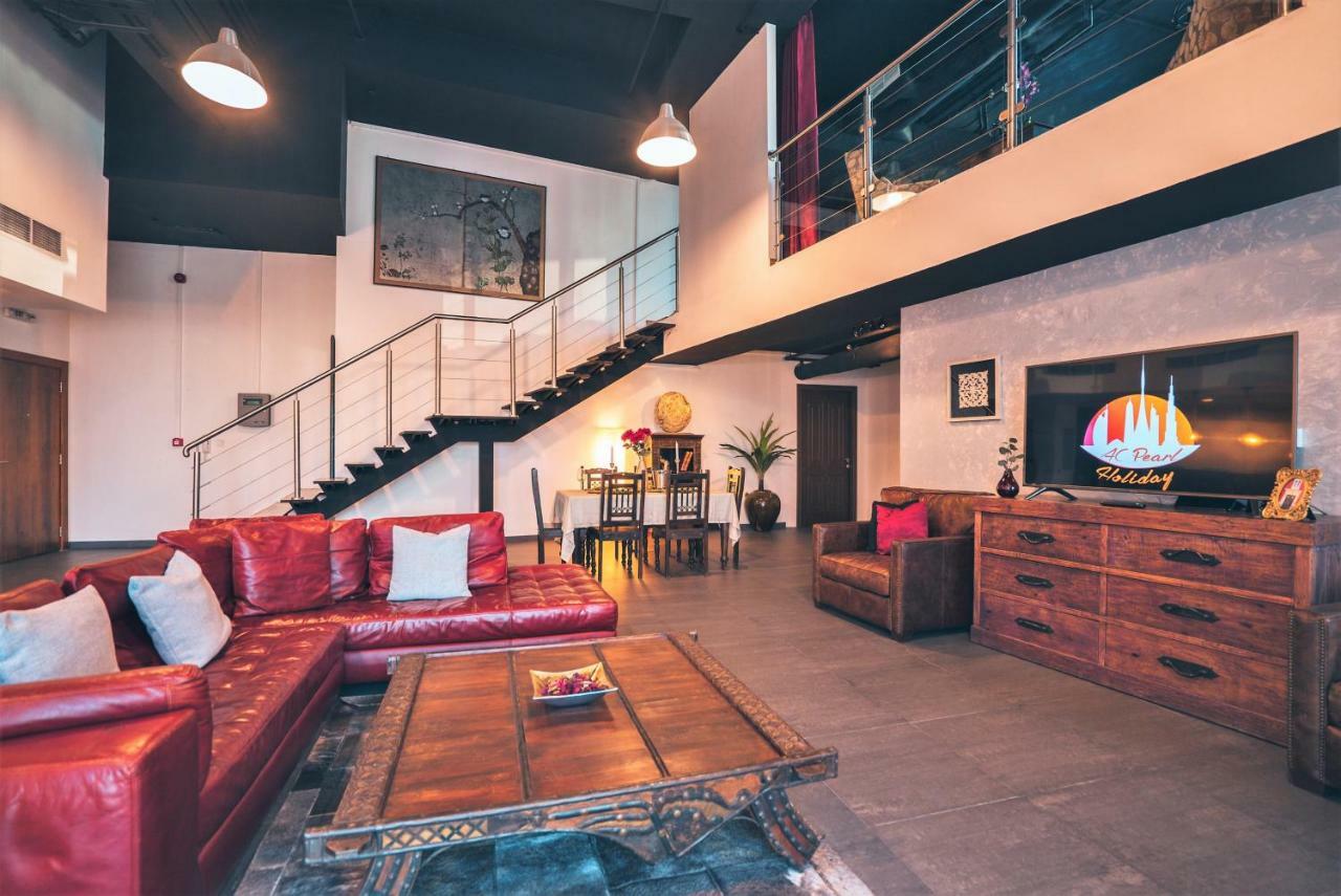 A C Pearl Holiday Homes - The Loft With Burj Khalifa View