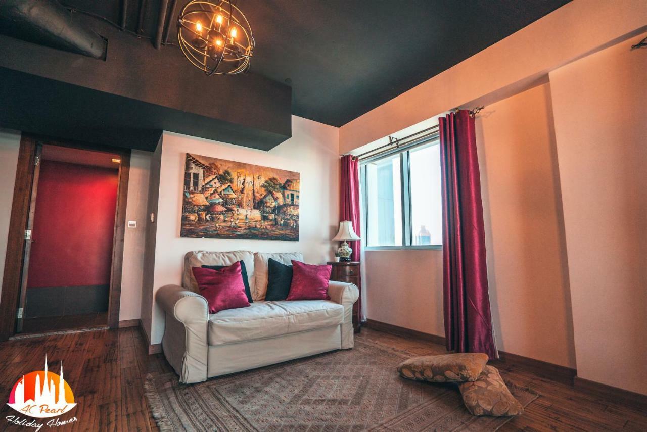 Apartment A C Pearl Holiday Homes - The Loft With Burj Khalifa View