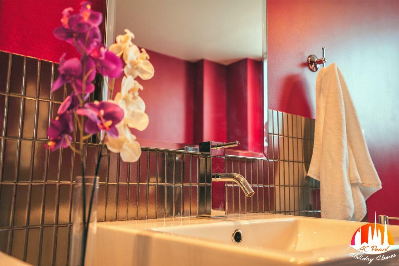 A C Pearl Holiday Homes - The Loft With Burj Khalifa View * Dubai