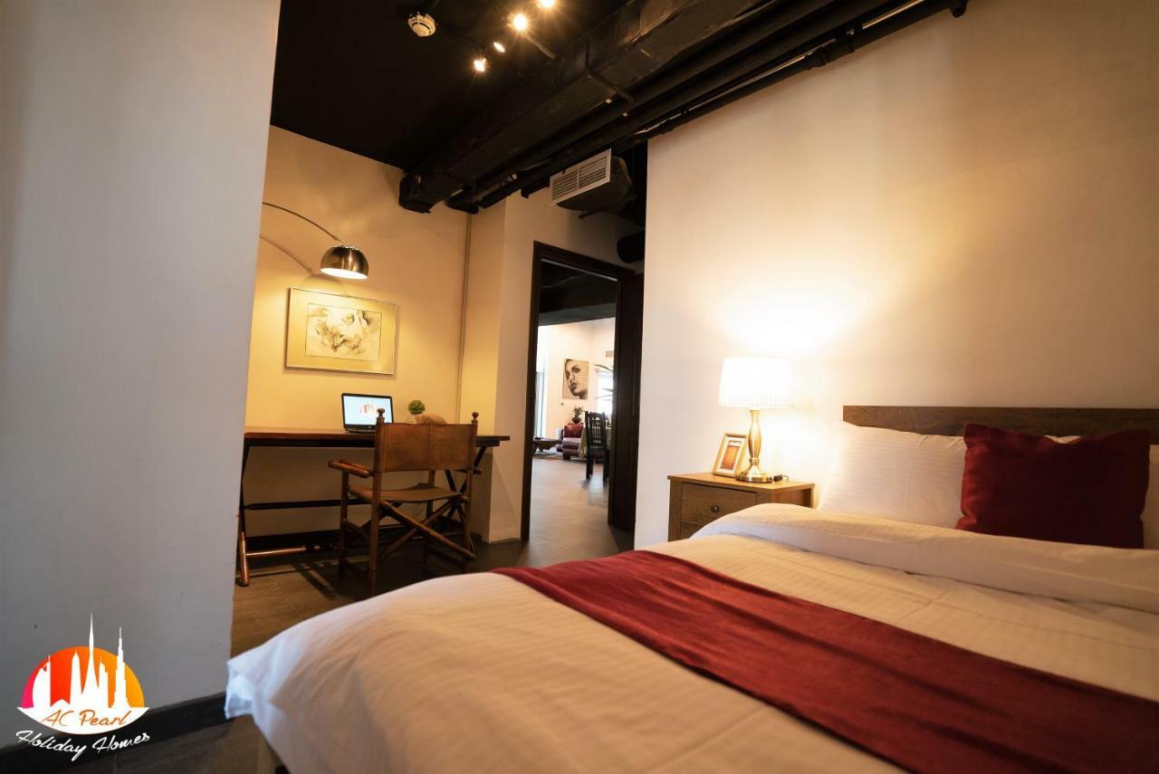 A C Pearl Holiday Homes - The Loft With Burj Khalifa View Dubai
