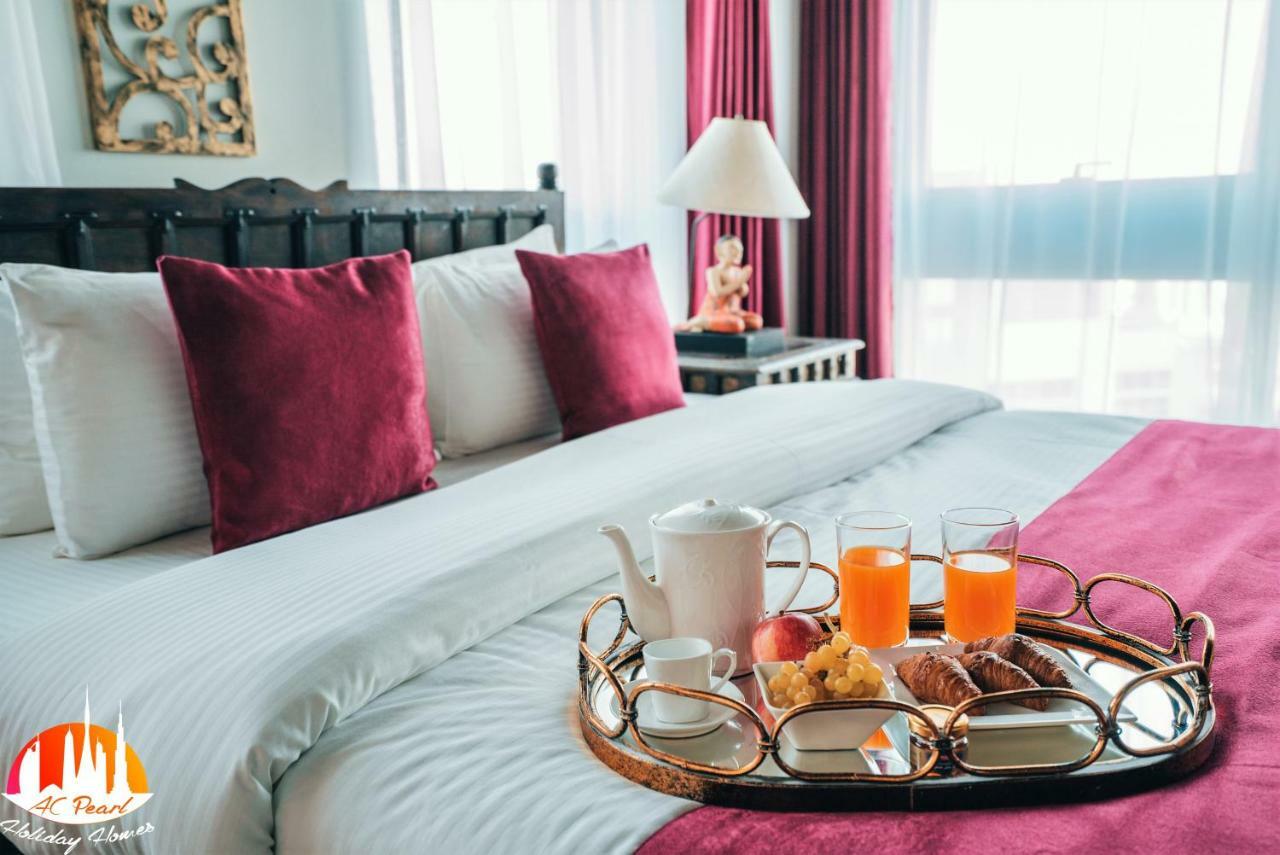 A C Pearl Holiday Homes - The Loft With Burj Khalifa View Dubai