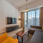 Neat 2Br At Silverine Tower Dubai Marina By Deluxe Holiday Homes