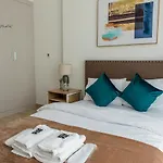 Mira Holiday Homes - Modern Studio In Bloom Towers