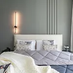 The Smart Concierge - Sunrise Bay Beachfront