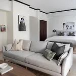 Studio In Burj Views By Radiance Vacation Stays