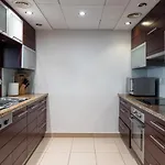 Studio In Burj Views By Radiance Vacation Stays