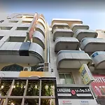 Super Oyo 945 Dream Touch Hotel