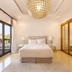 Maison Privee - Luxury Villa With Dramatic View Private Beach & Pool