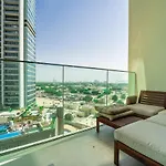 Luxury Staycation - Fancy Apartment Connected To Burj Khalifa