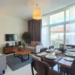 Spacious Villa With Bbq Area