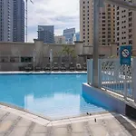 Hometown Apartments - Modern Spacious 2 Bedroom Apartment In Marina